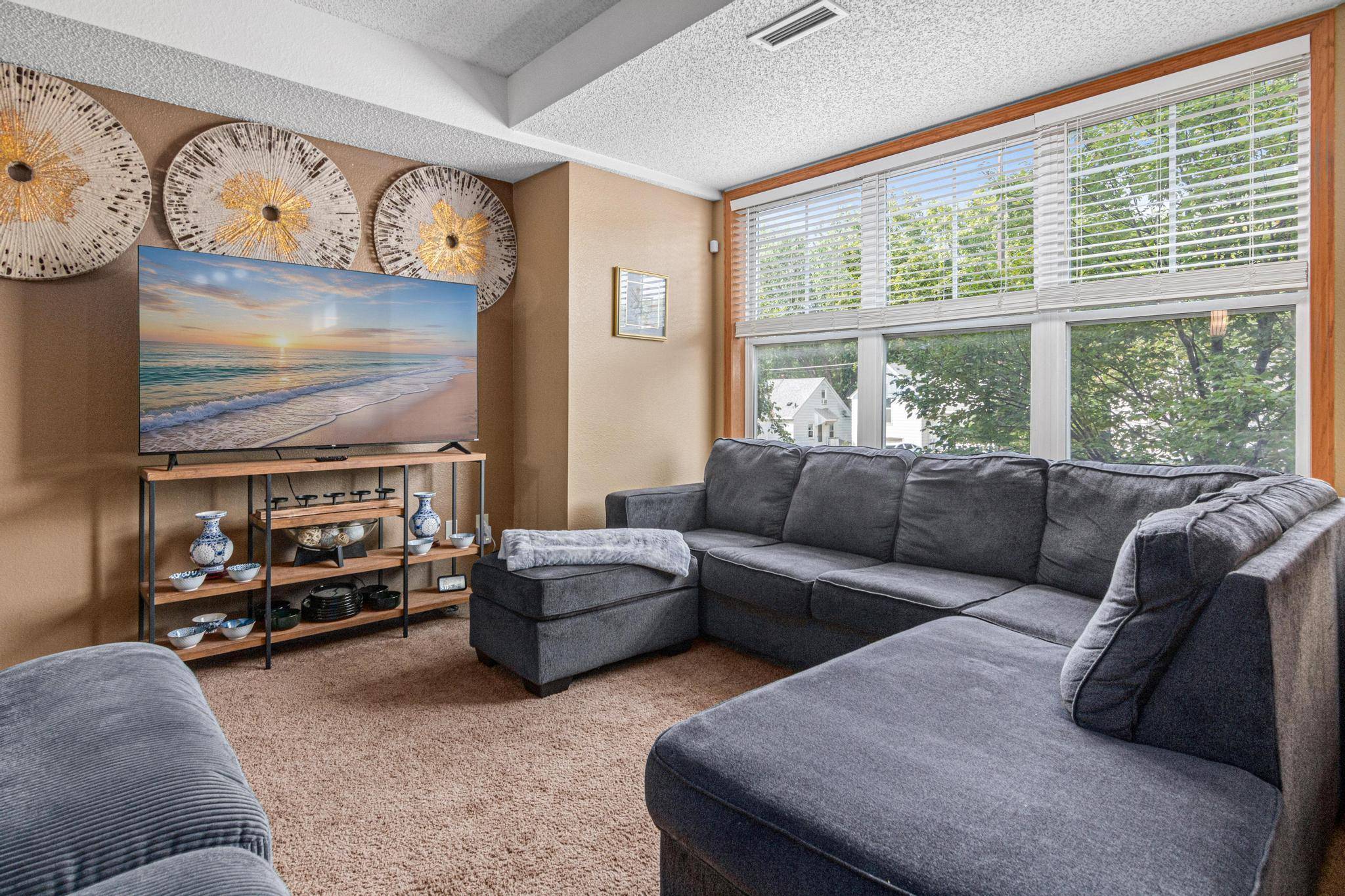 1776 Maryland AVE E #105, Saint Paul, MN 55106