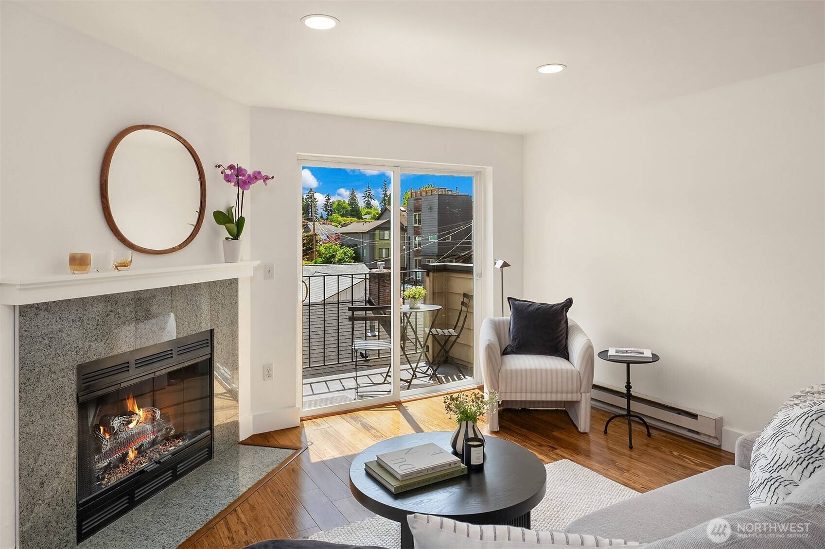 4831 Fauntleroy WAY SW #305, Seattle, WA 98116