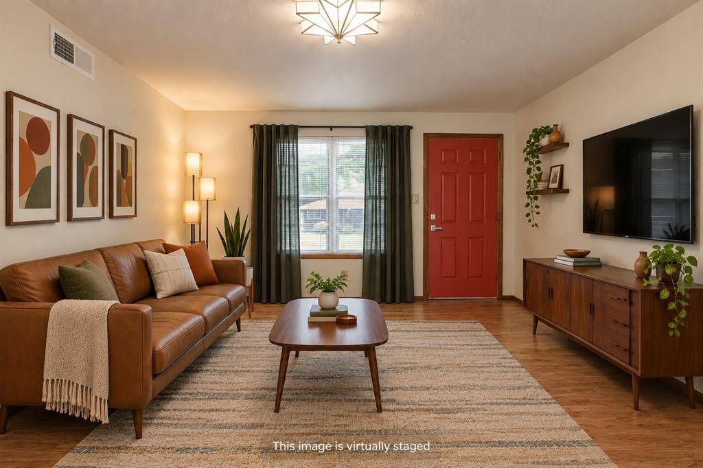 1724 Serenade DR, Oklahoma City, OK 73130