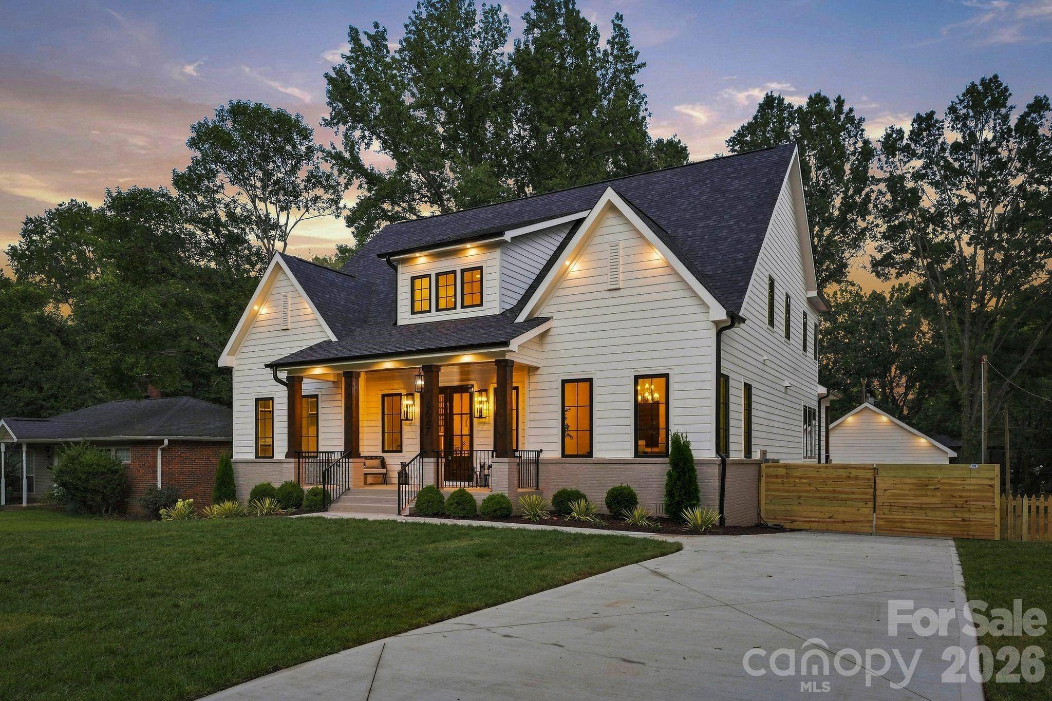 4647 General Pershing DR, Charlotte, NC 28209