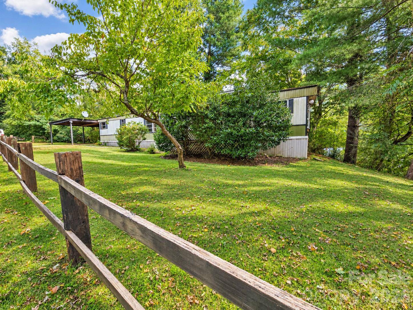 1491 Prices Creek RD, Burnsville, NC 28714