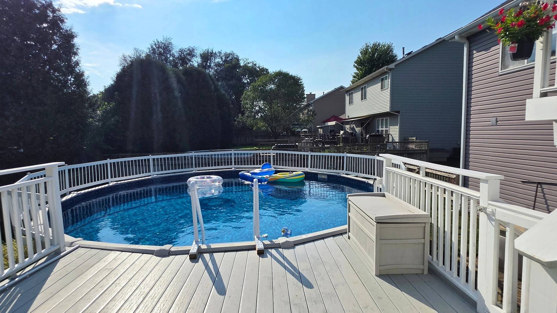 4749 Oregon TRL, Mchenry, IL 60050