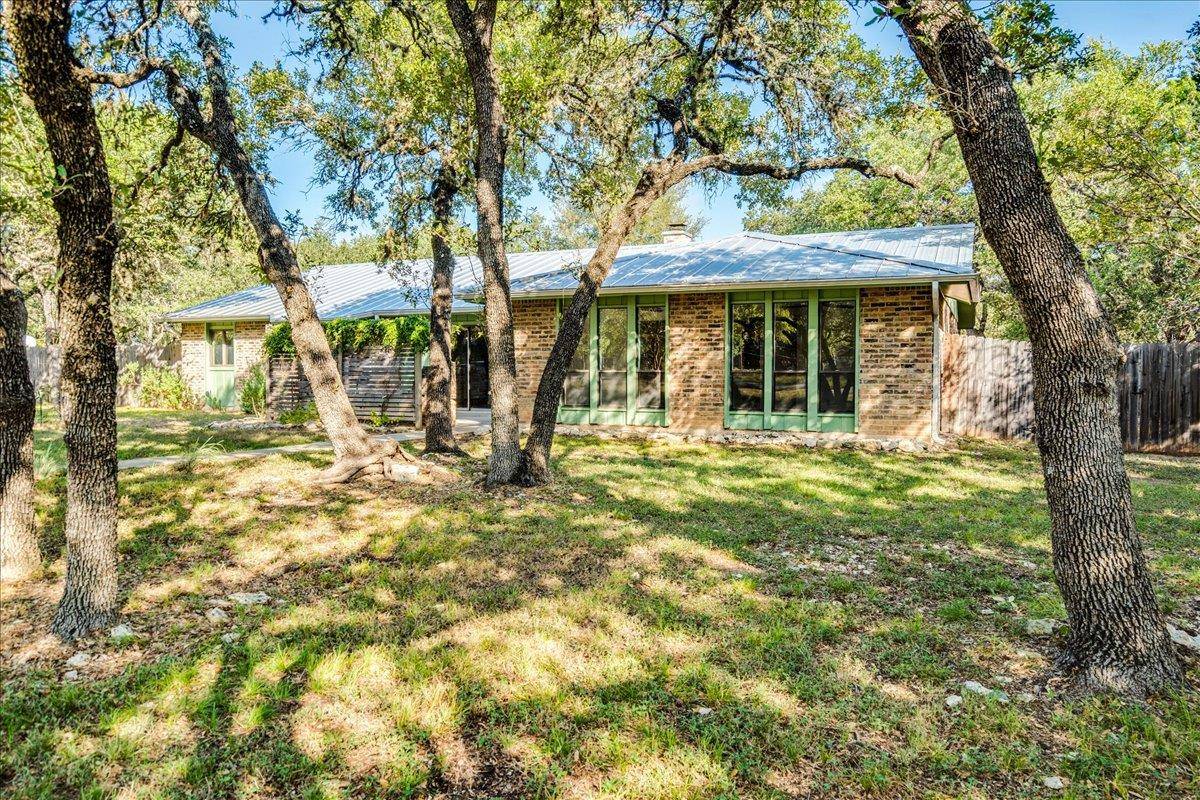 904 Willow Creek CIR, San Marcos, TX 78666