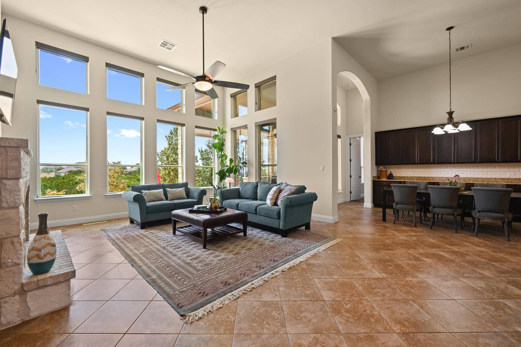 290 Honey Locust CT, Driftwood, TX 78619