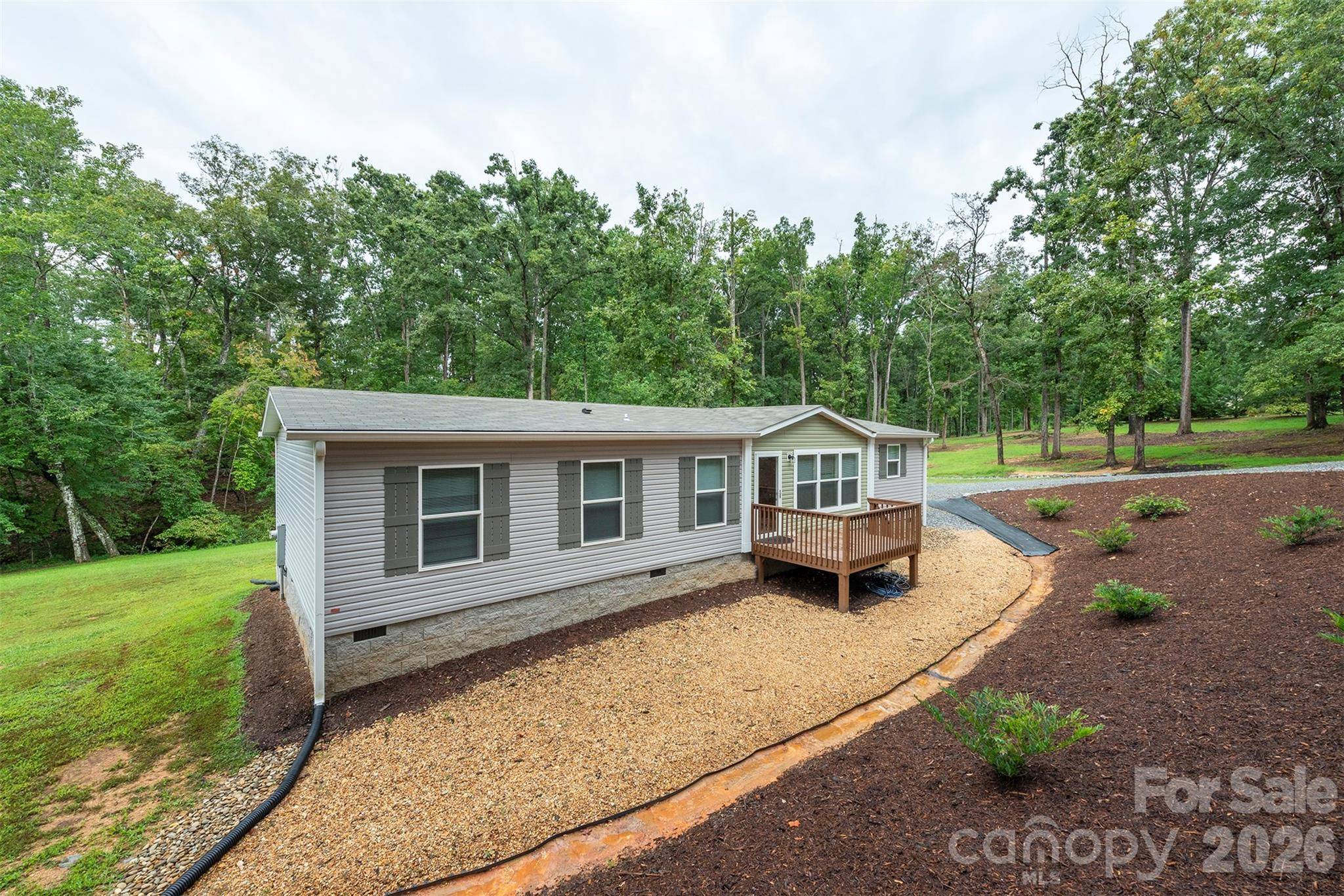 346 Tricycle Hill LN, Tryon, NC 28782