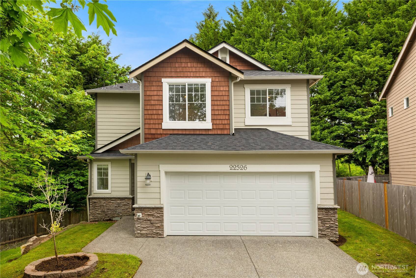 22526 SE 12th PL, Sammamish, WA 98075