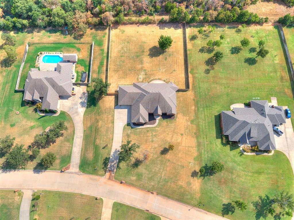 16956 Fox Trot CT, Choctaw, OK 73020