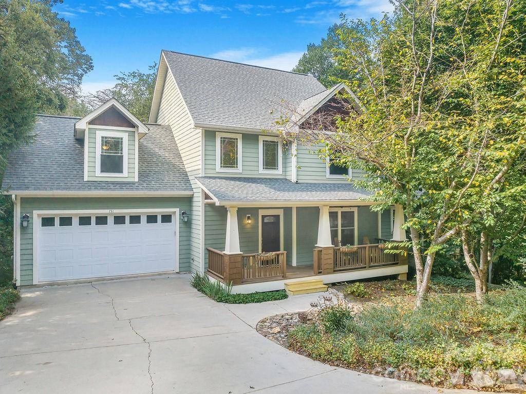151 Hillside DR, Swannanoa, NC 28778