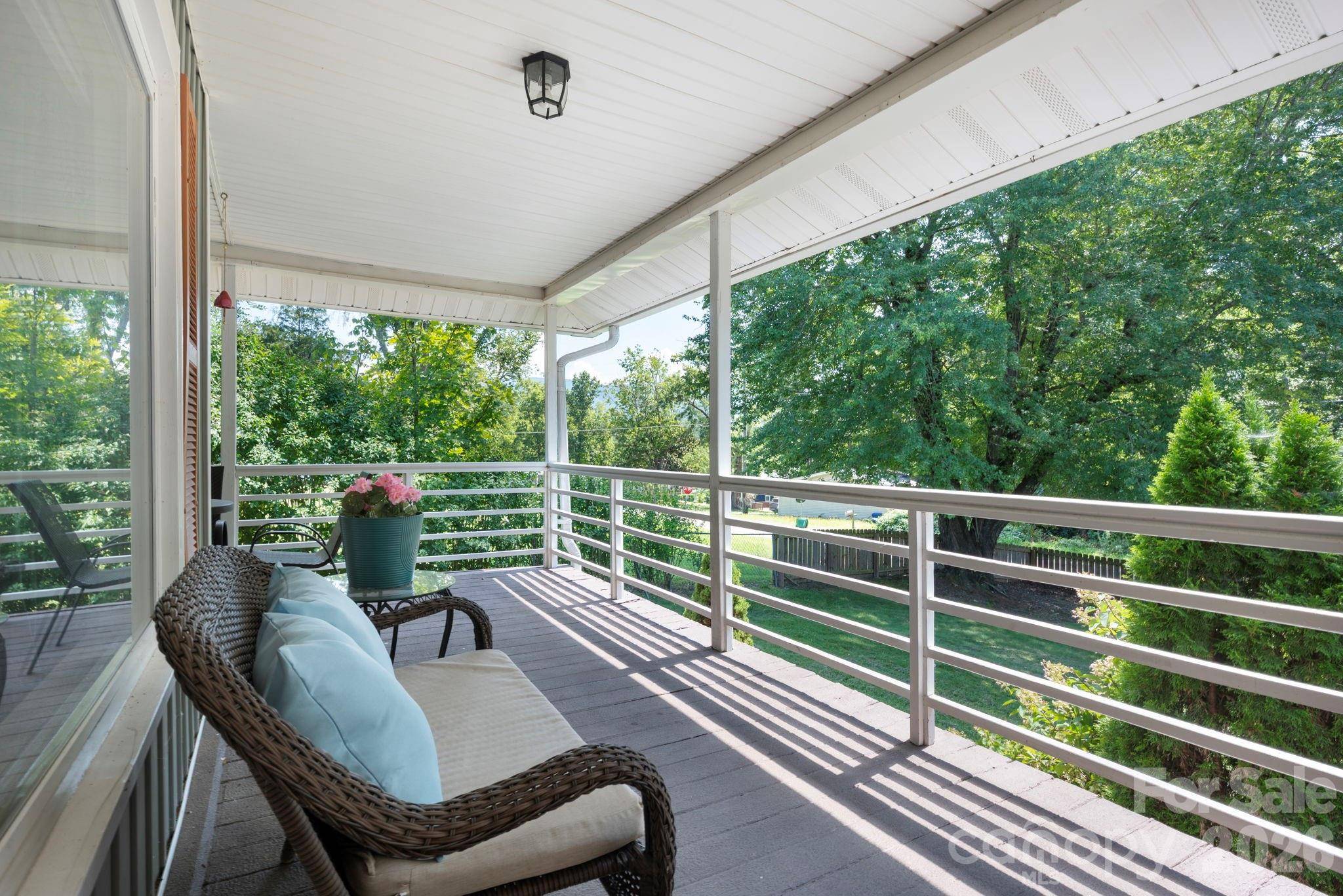 23 Maxwell RD, Asheville, NC 28805