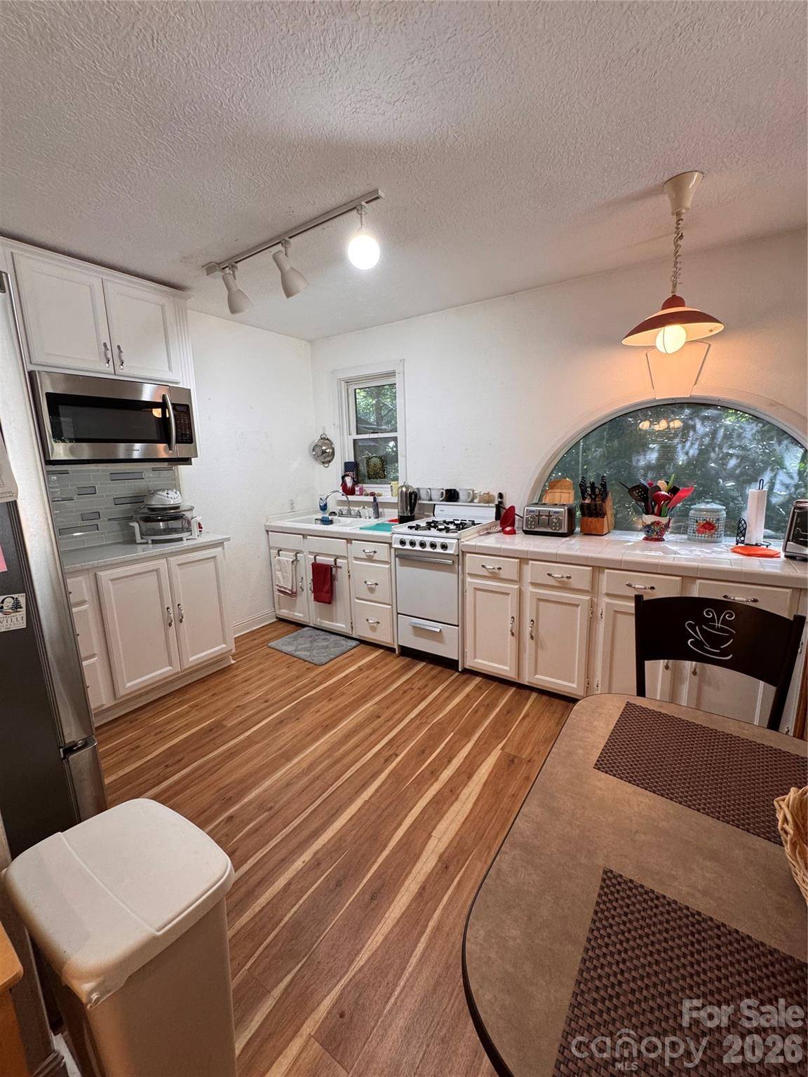488 Hemlock LOOP, Newland, NC 28657
