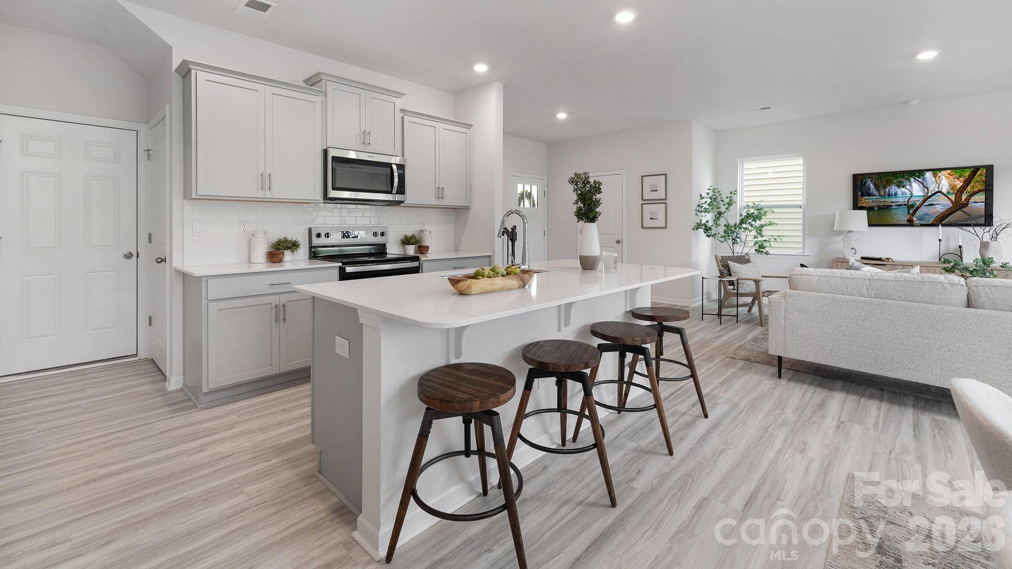911 S Naughton ST, Chester, SC 29706