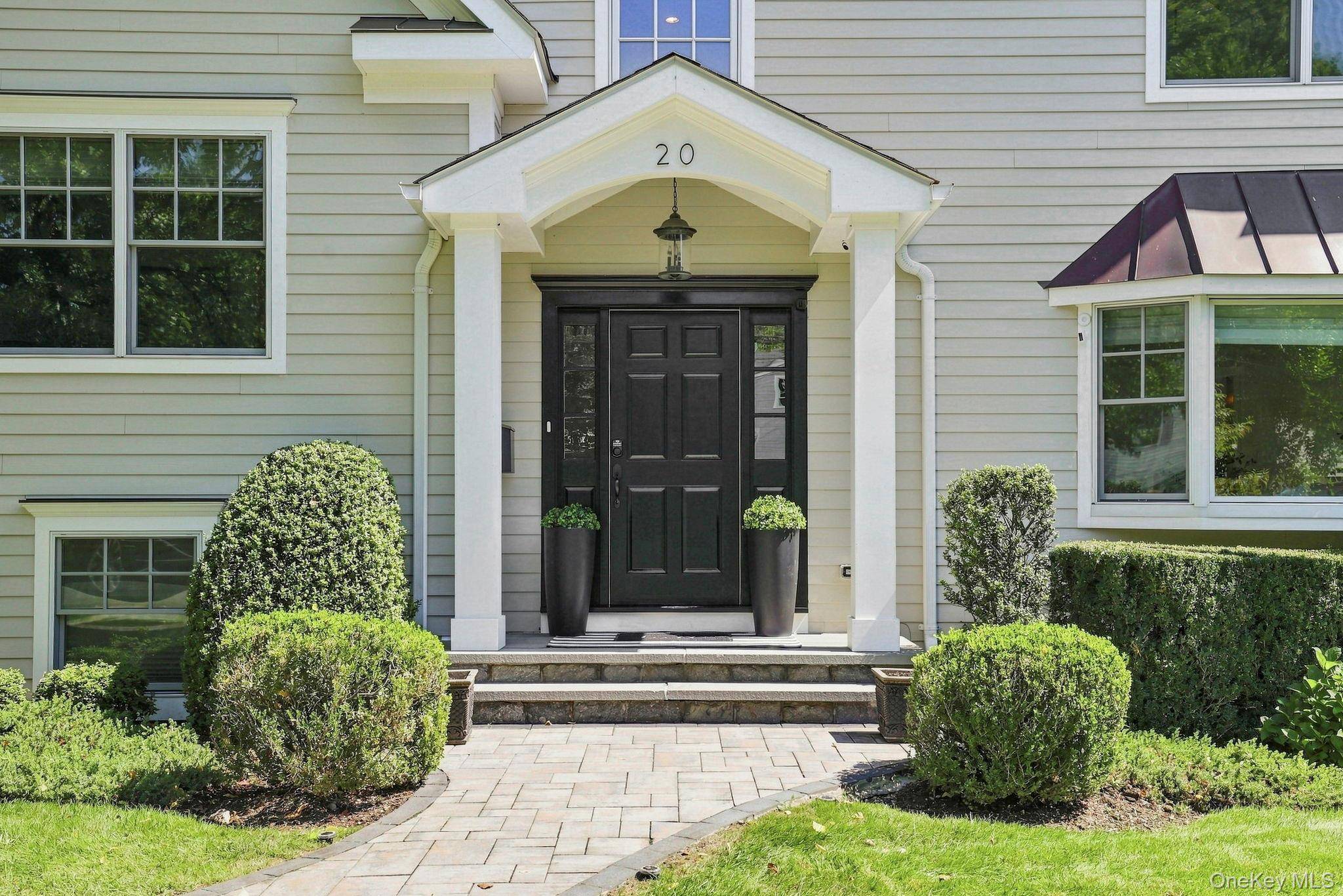 20 Chesley RD, White Plains, NY 10605