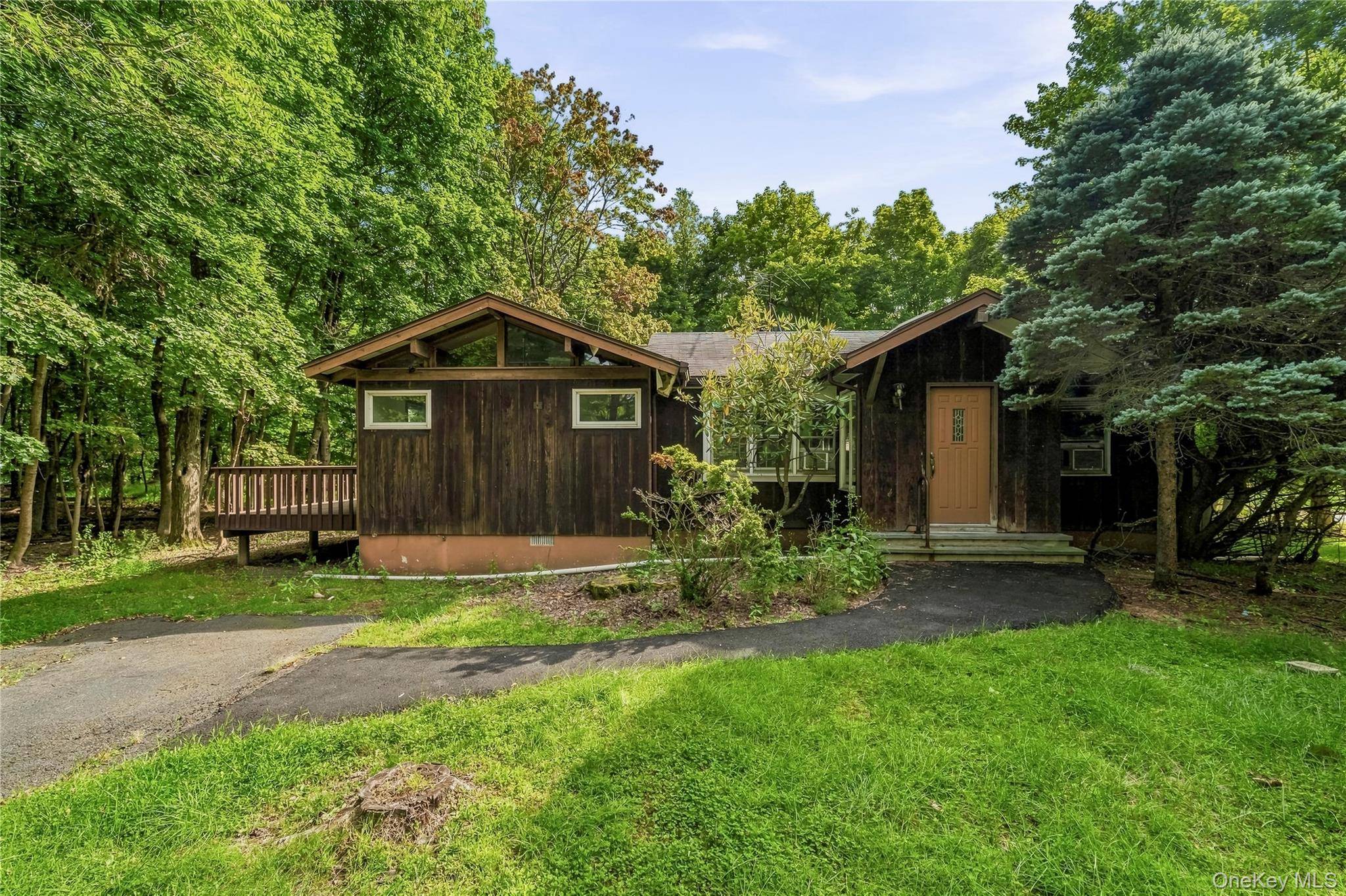 3 Old Pomona RD, Suffern, NY 10901