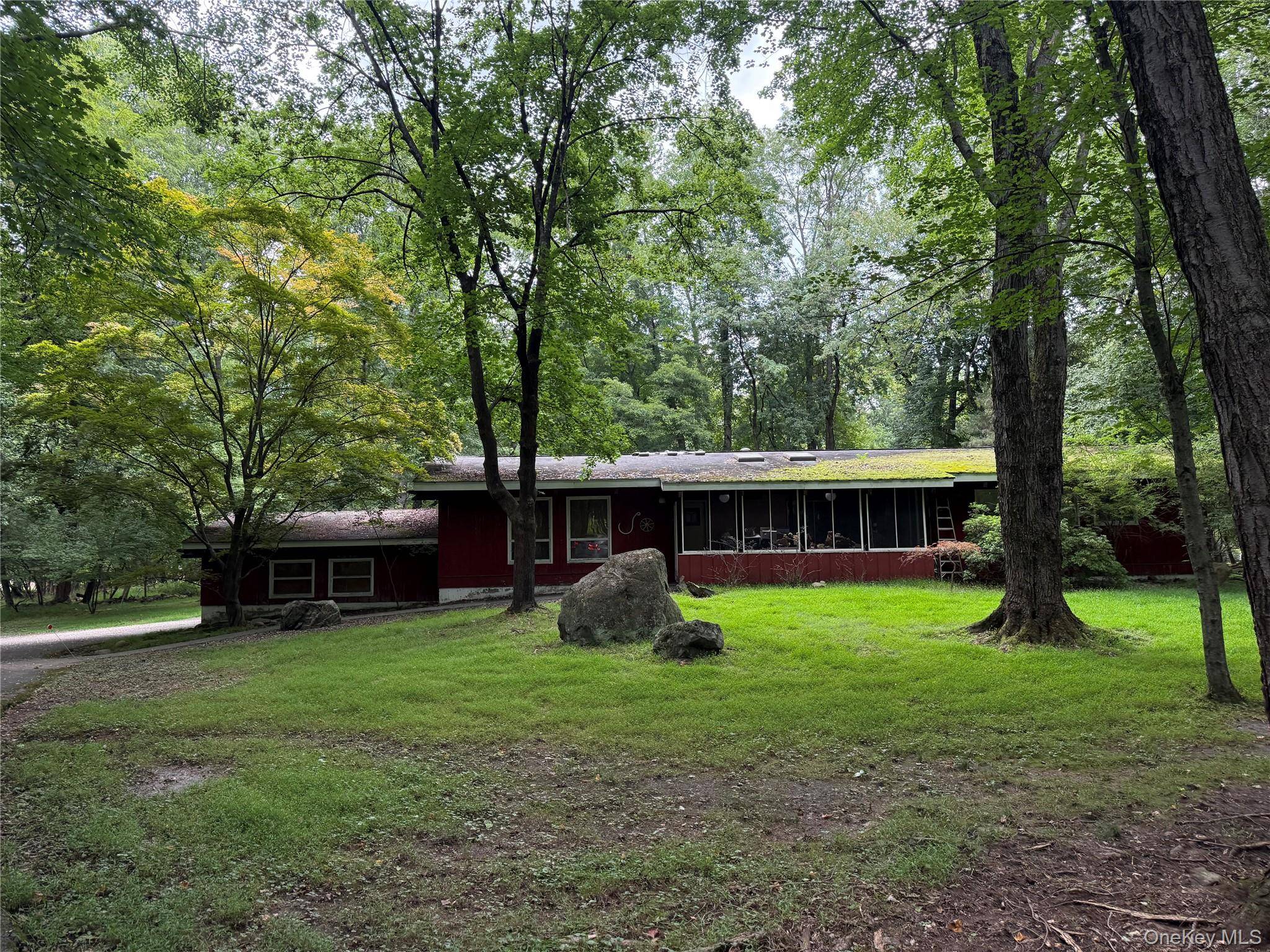 140 Parrott RD, West Nyack, NY 10994