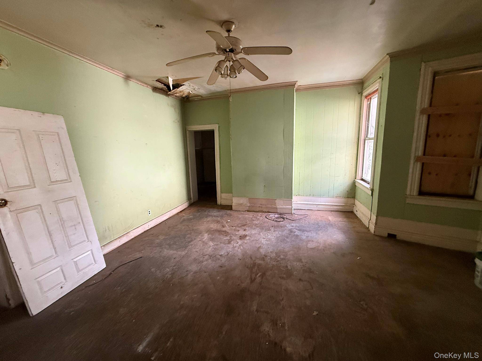 332 S 6th AVE, Mount Vernon, NY 10550
