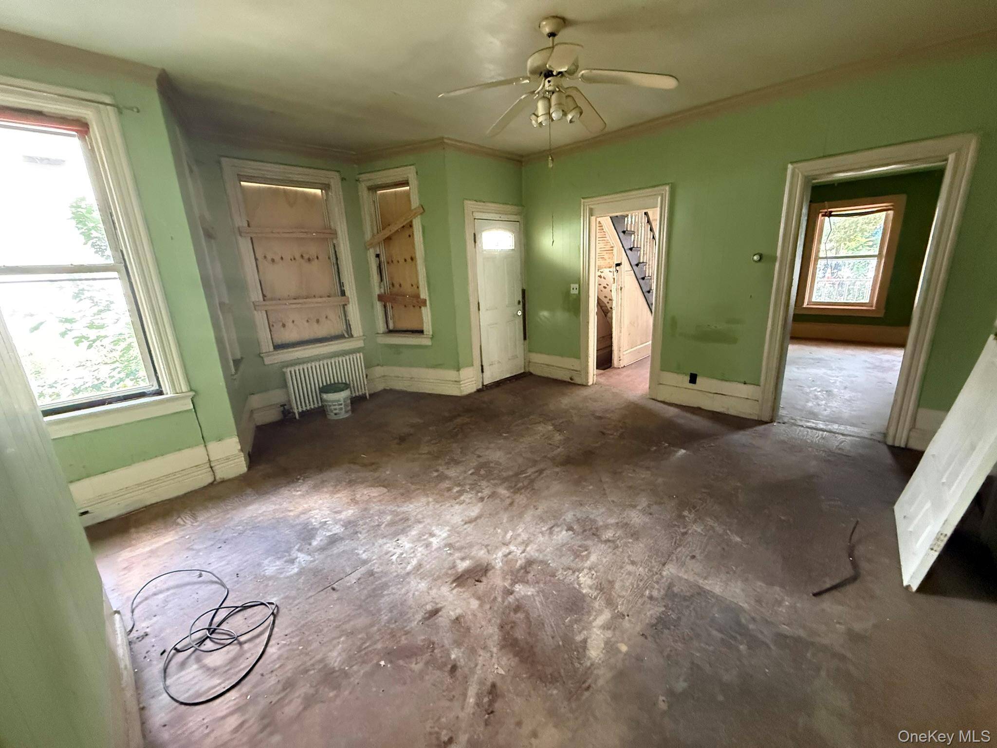 332 S 6th AVE, Mount Vernon, NY 10550