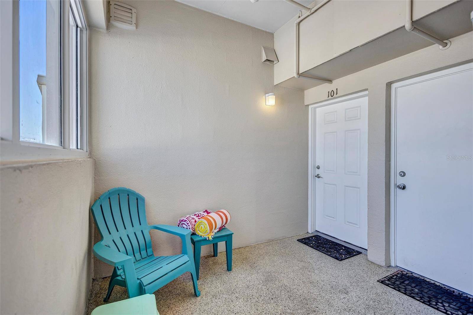 6140 MIDNIGHT PASS RD #101, Sarasota, FL 34242
