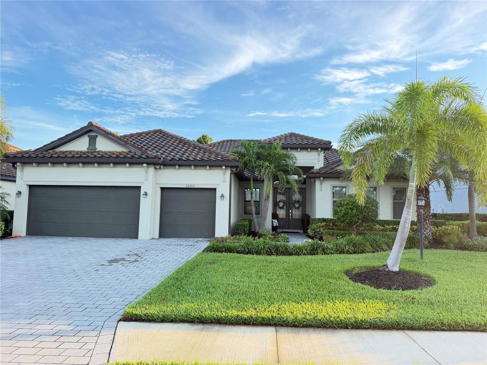 16203 TRADEWIND TER, Lakewood Ranch, FL 34211