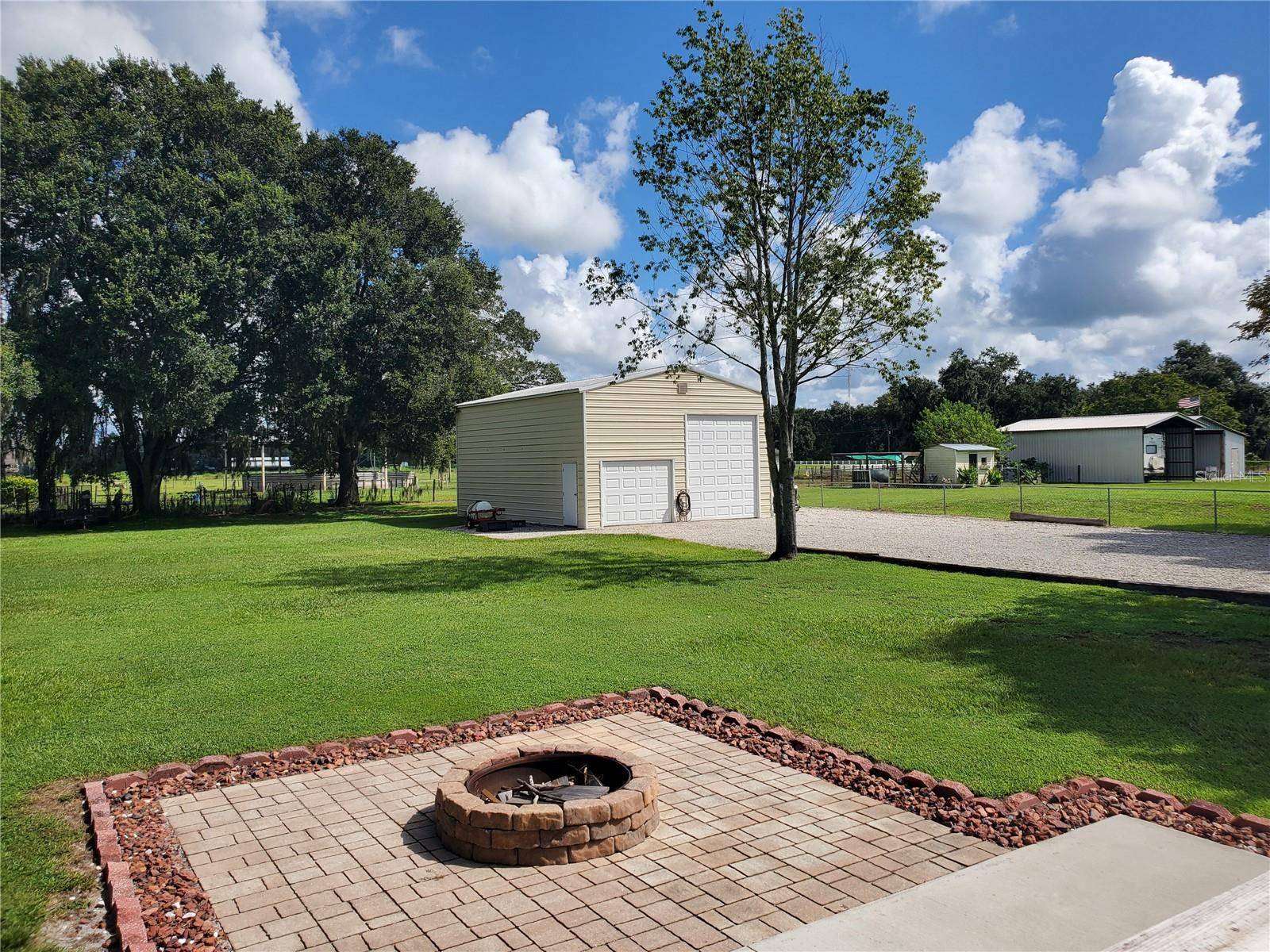 4902 COUNTRY TRAILS DR, Polk City, FL 33868