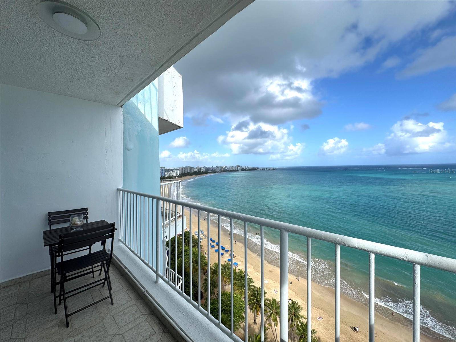 9 CALLE GARDENIA #19-A, Carolina, PR 00979