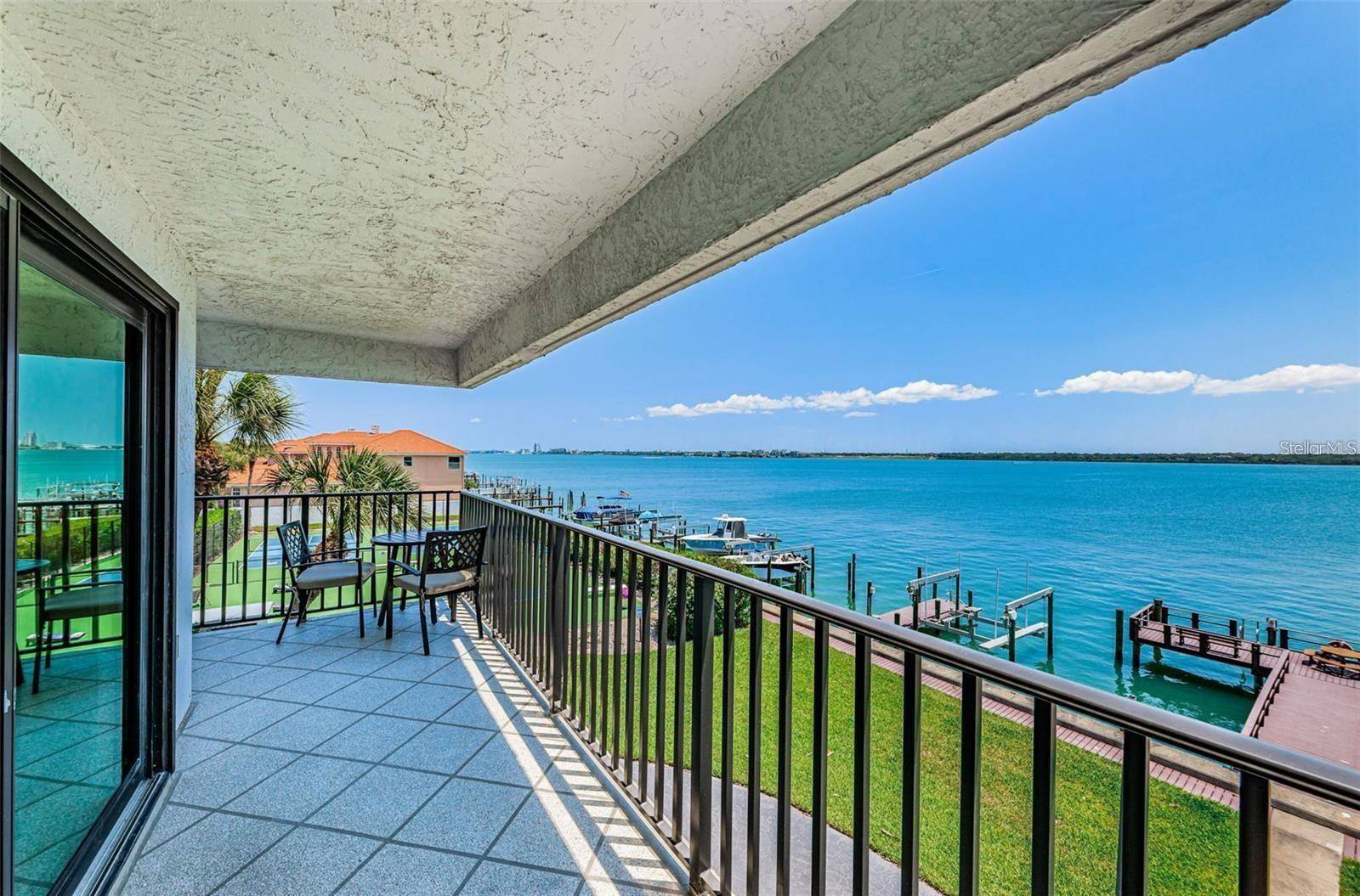 240 SAND KEY ESTATES DR #222, Clearwater, FL 33767