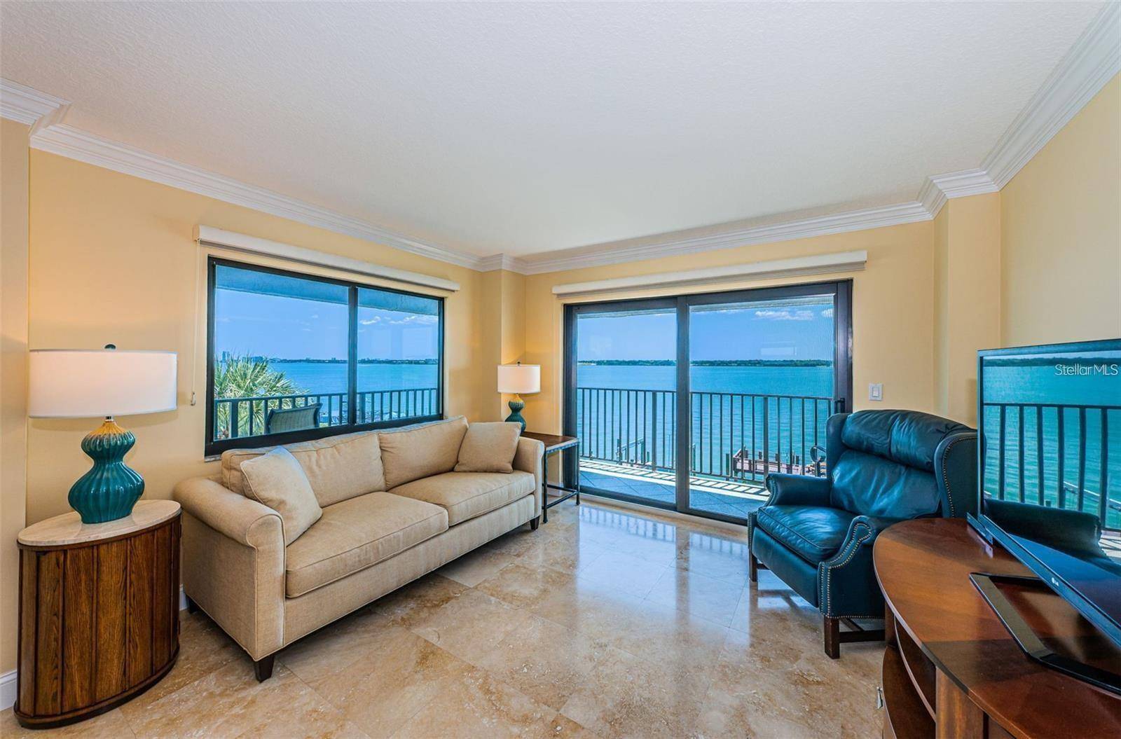 240 SAND KEY ESTATES DR #222, Clearwater, FL 33767
