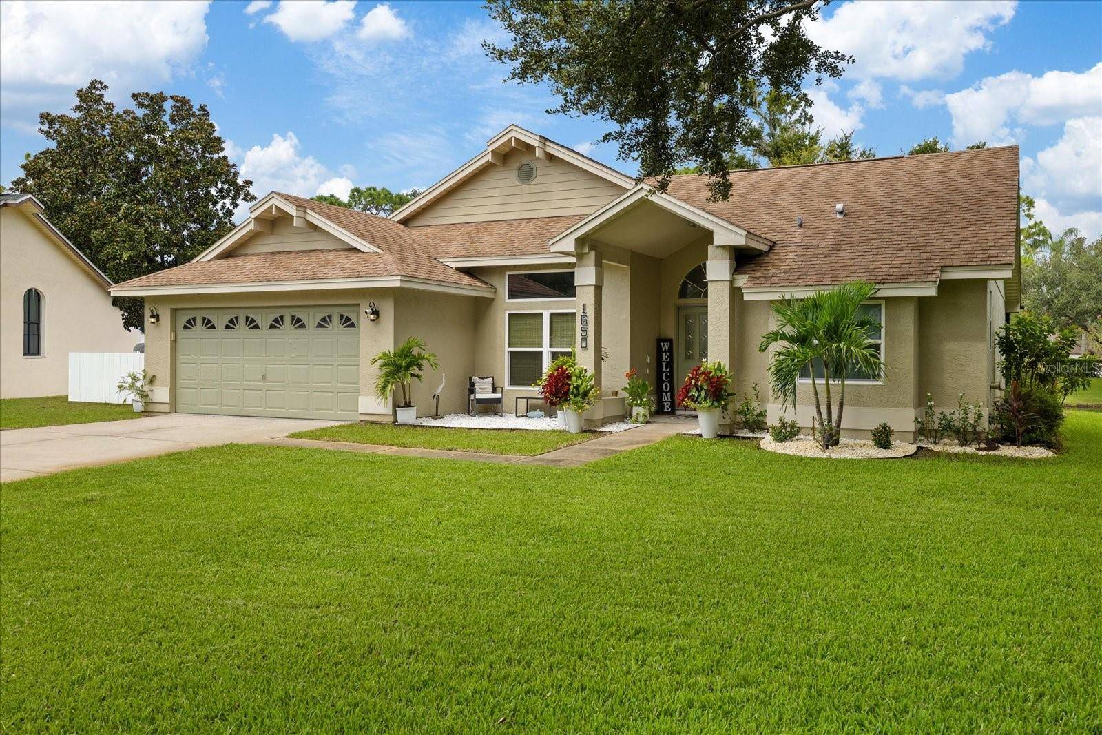1650 WINNERS CIR, Tarpon Springs, FL 34689