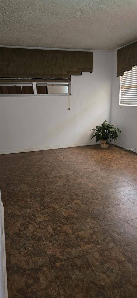 8202 DAHLIA AVE, Tampa, FL 33619
