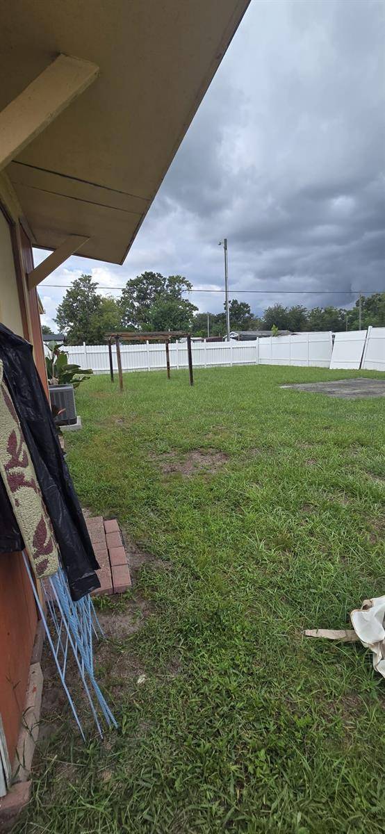 8202 DAHLIA AVE, Tampa, FL 33619
