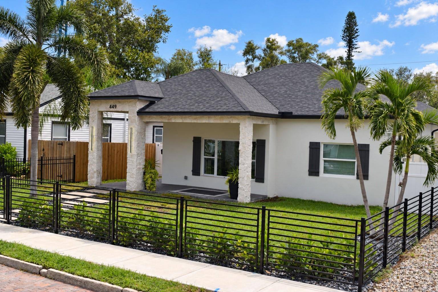 449 12TH AVE N, St Petersburg, FL 33701