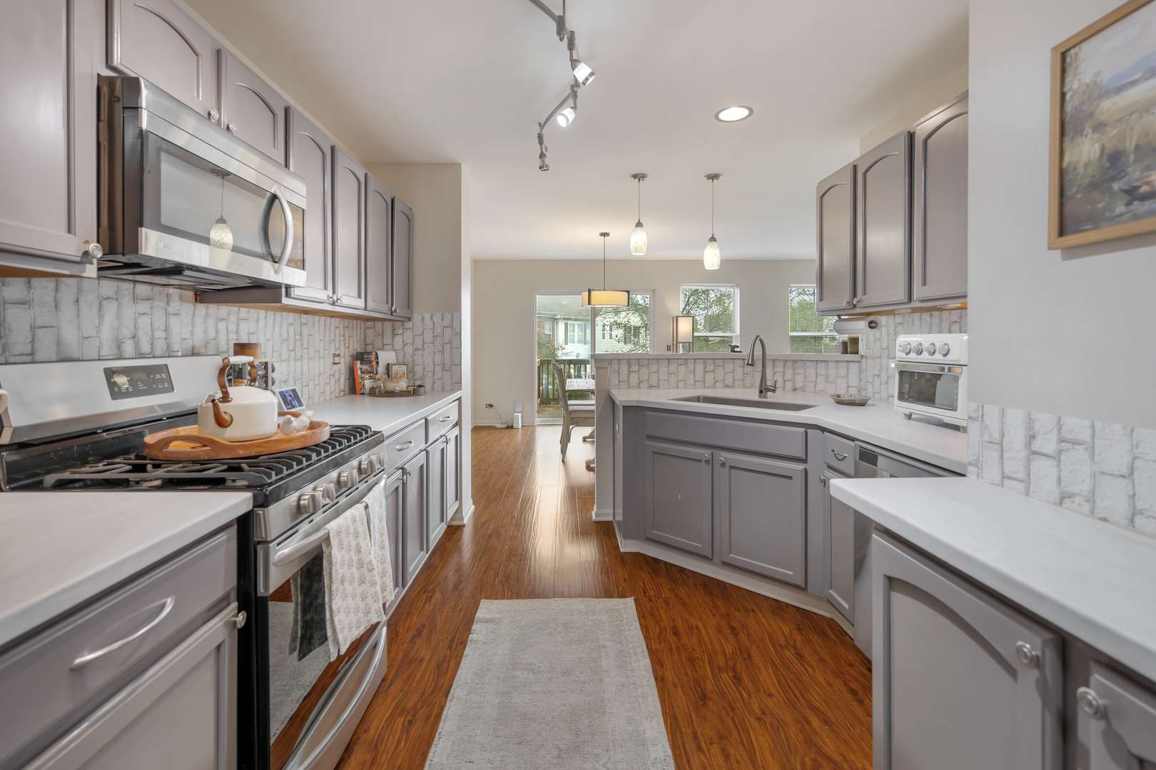 1549 Brompton LN, Crystal Lake, IL 60014