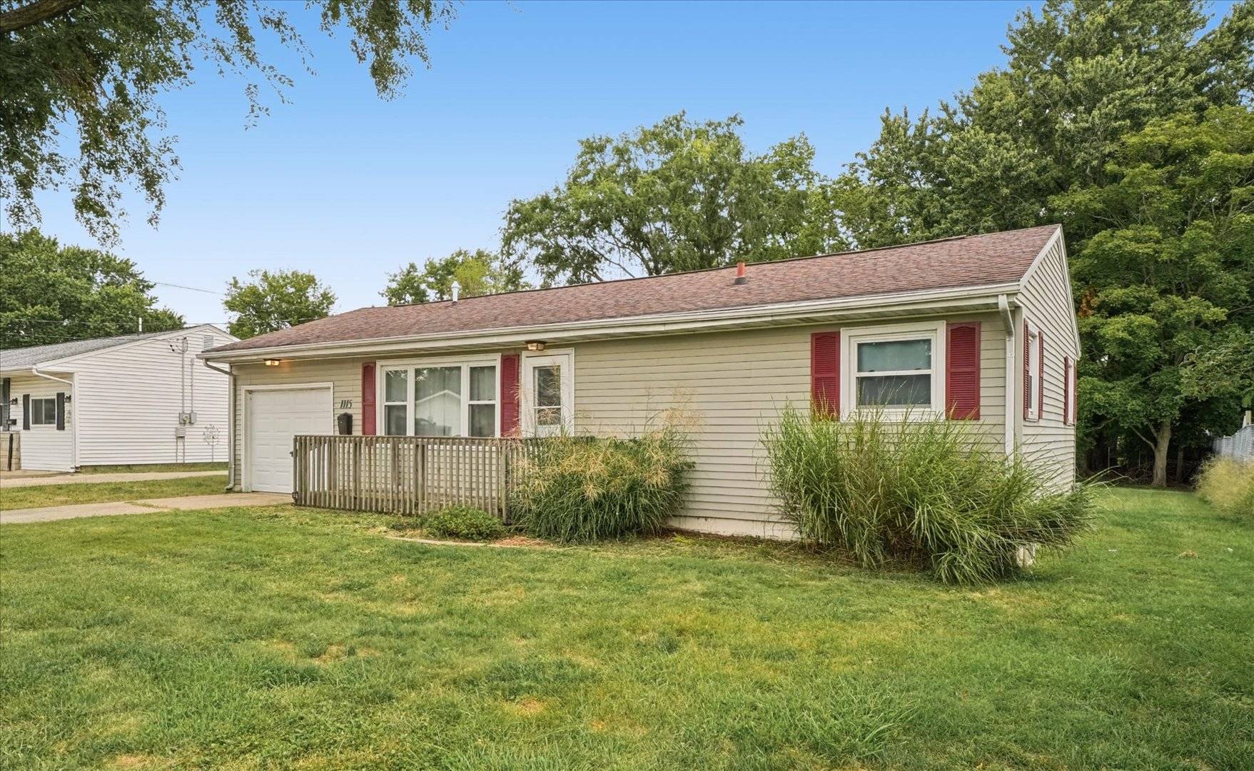 1115 Eastview DR, Paxton, IL 60957