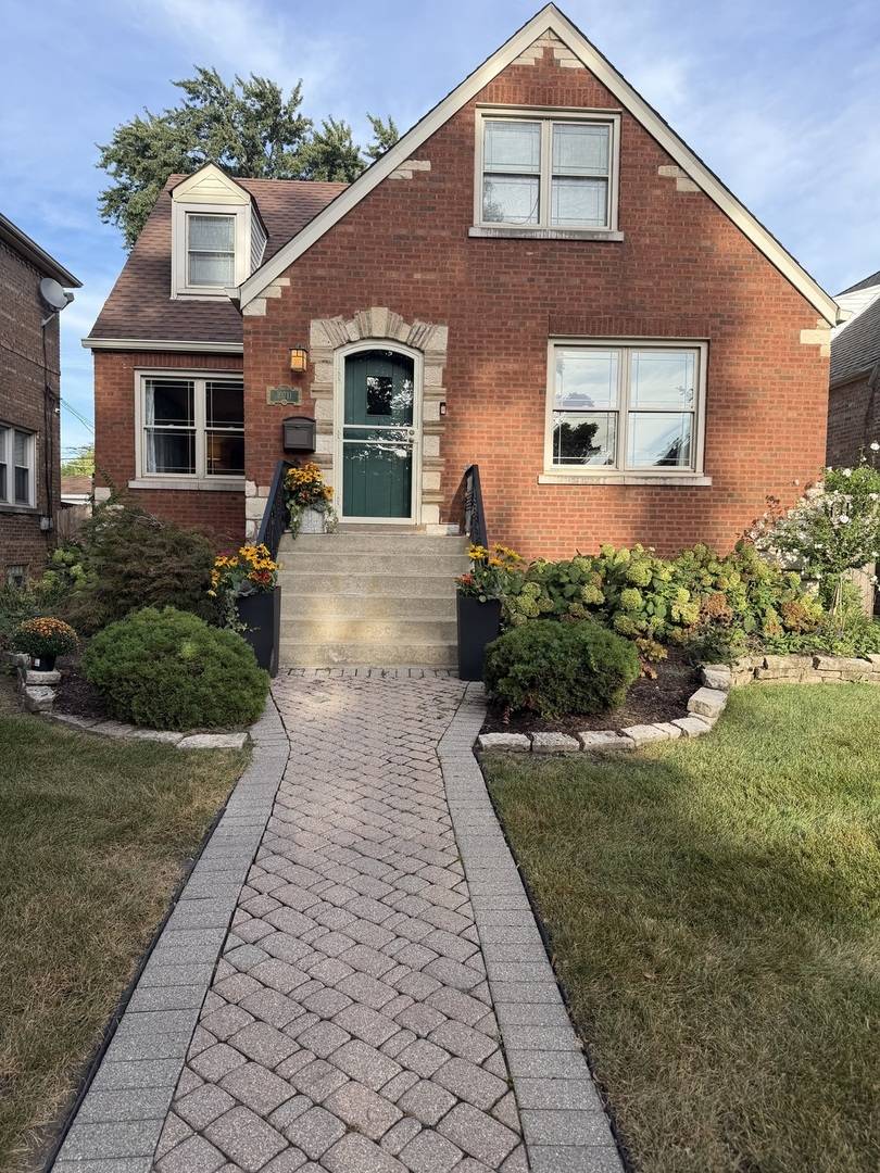 10711 S Artesian AVE, Chicago, IL 60655