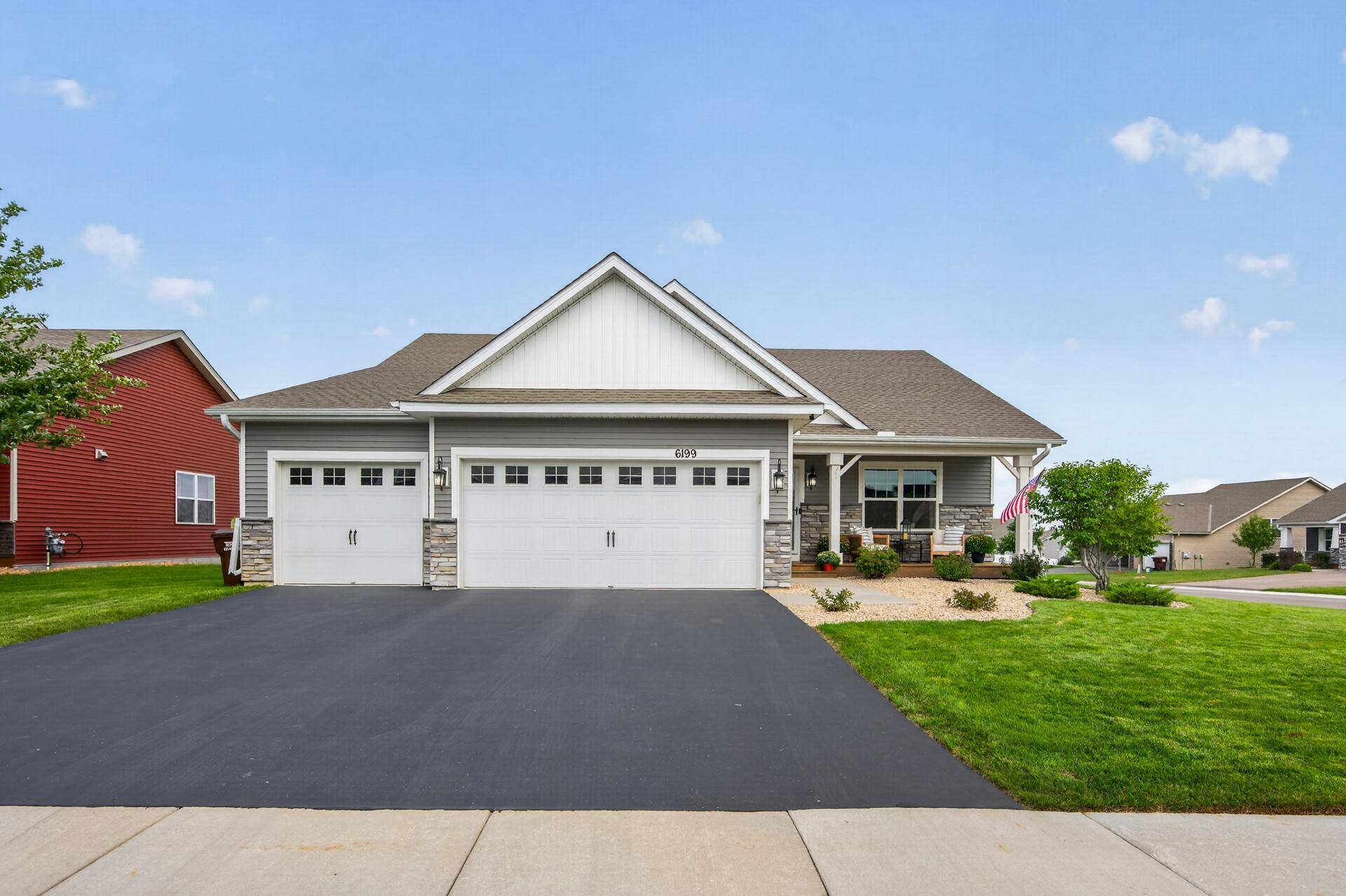 6199 Jasmine Bay S, Cottage Grove, MN 55016
