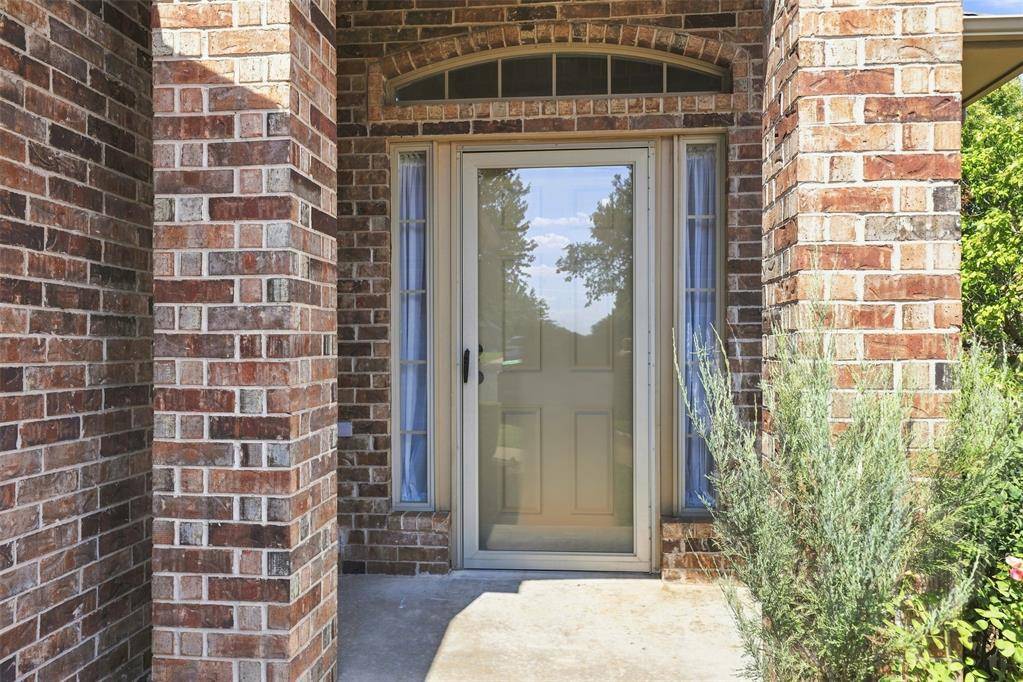 4033 NE 138th ST, Edmond, OK 73013