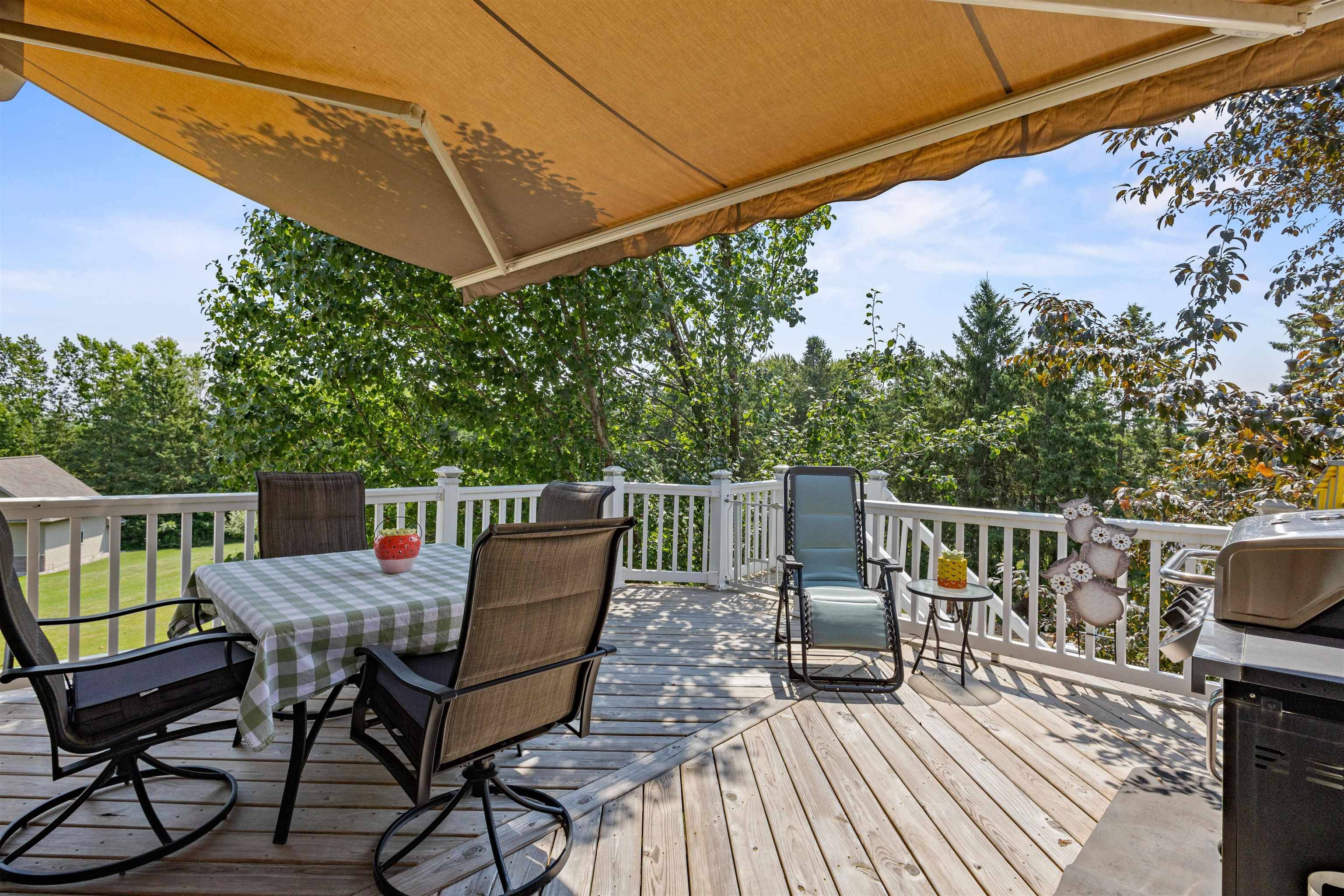 N3224 FEATHER RIDGE DR, Appleton, WI 54913-9698
