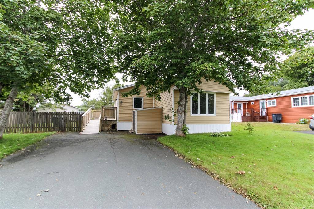 23 Evergreen Drive, Paradise, NL A1L 1A7