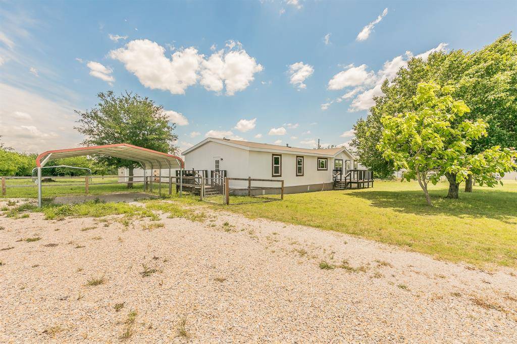 249 Private Road 4434, Rhome, TX 76078