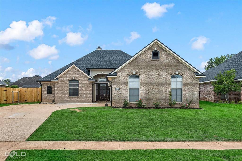 5820 Bluebonnett Drive, Bossier City, LA 71112
