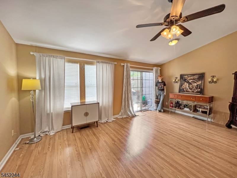 227 Canal Way, Hackettstown Town, NJ 07840