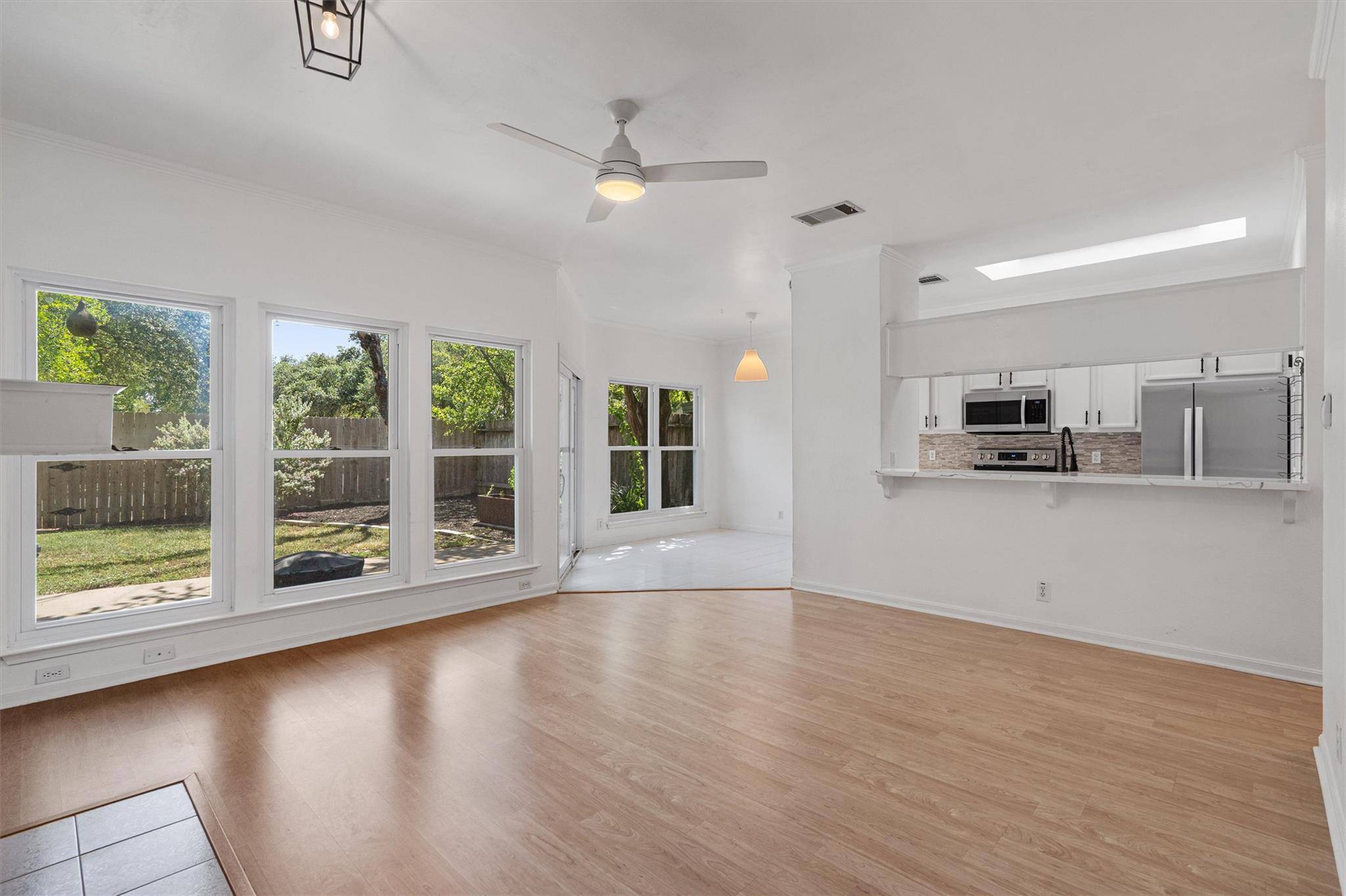6501 Columbia Oaks CT #10, Austin, TX 78759