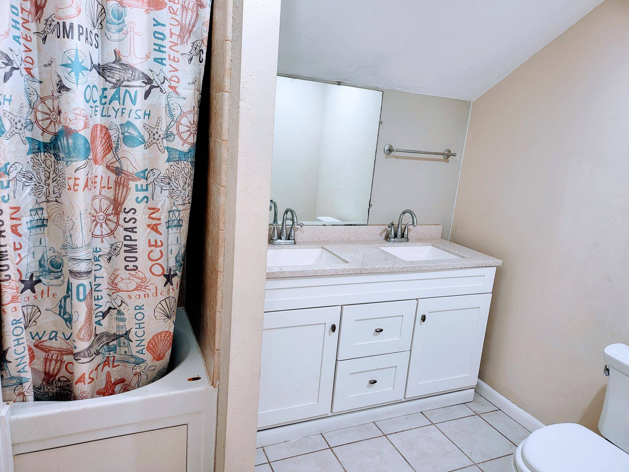 10045 Woodland Village DR #B, Austin, TX 78750
