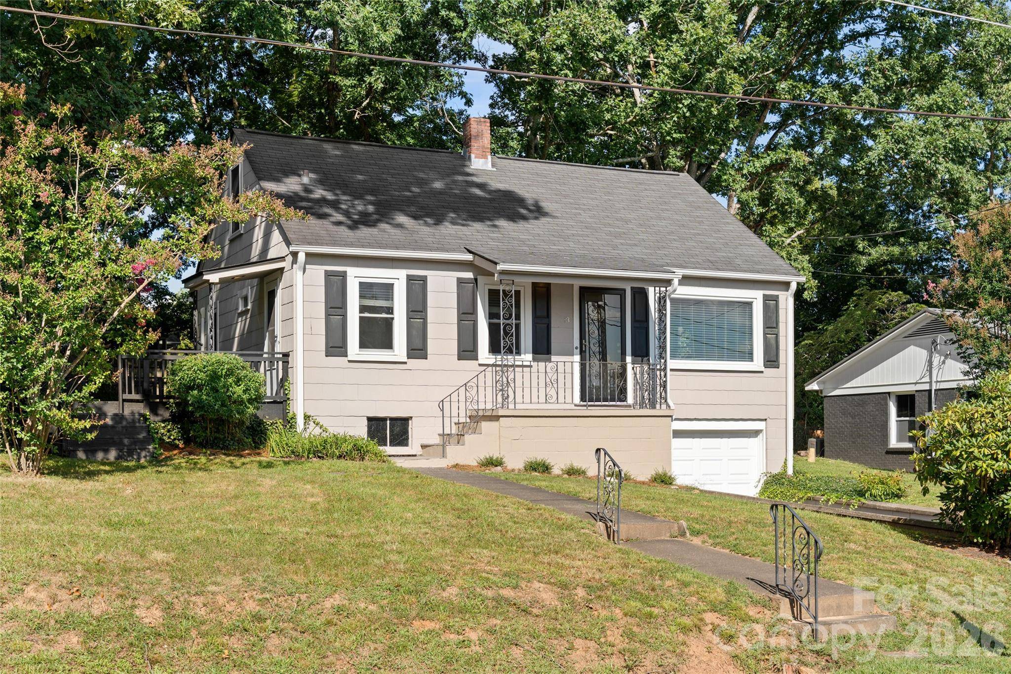 13 Browndale RD, Asheville, NC 28805
