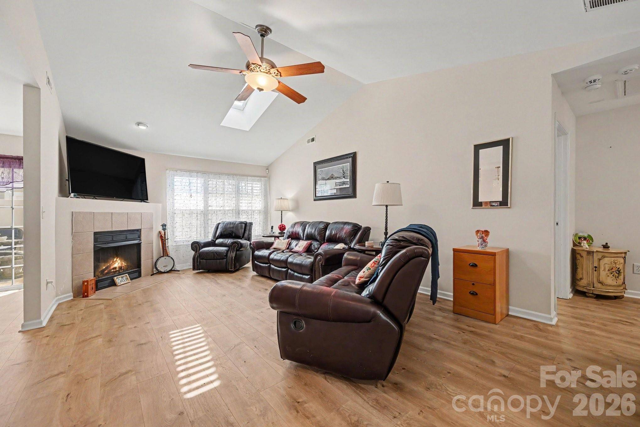 219 Edinburgh CT, Mount Holly, NC 28120