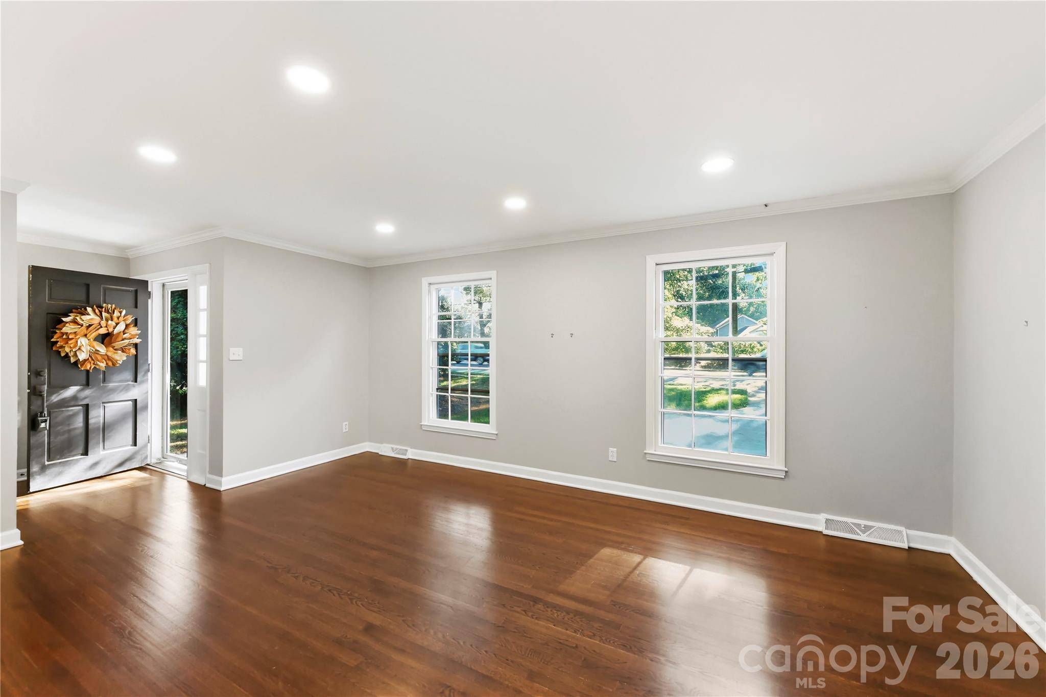 5726 Sharon RD, Charlotte, NC 28210