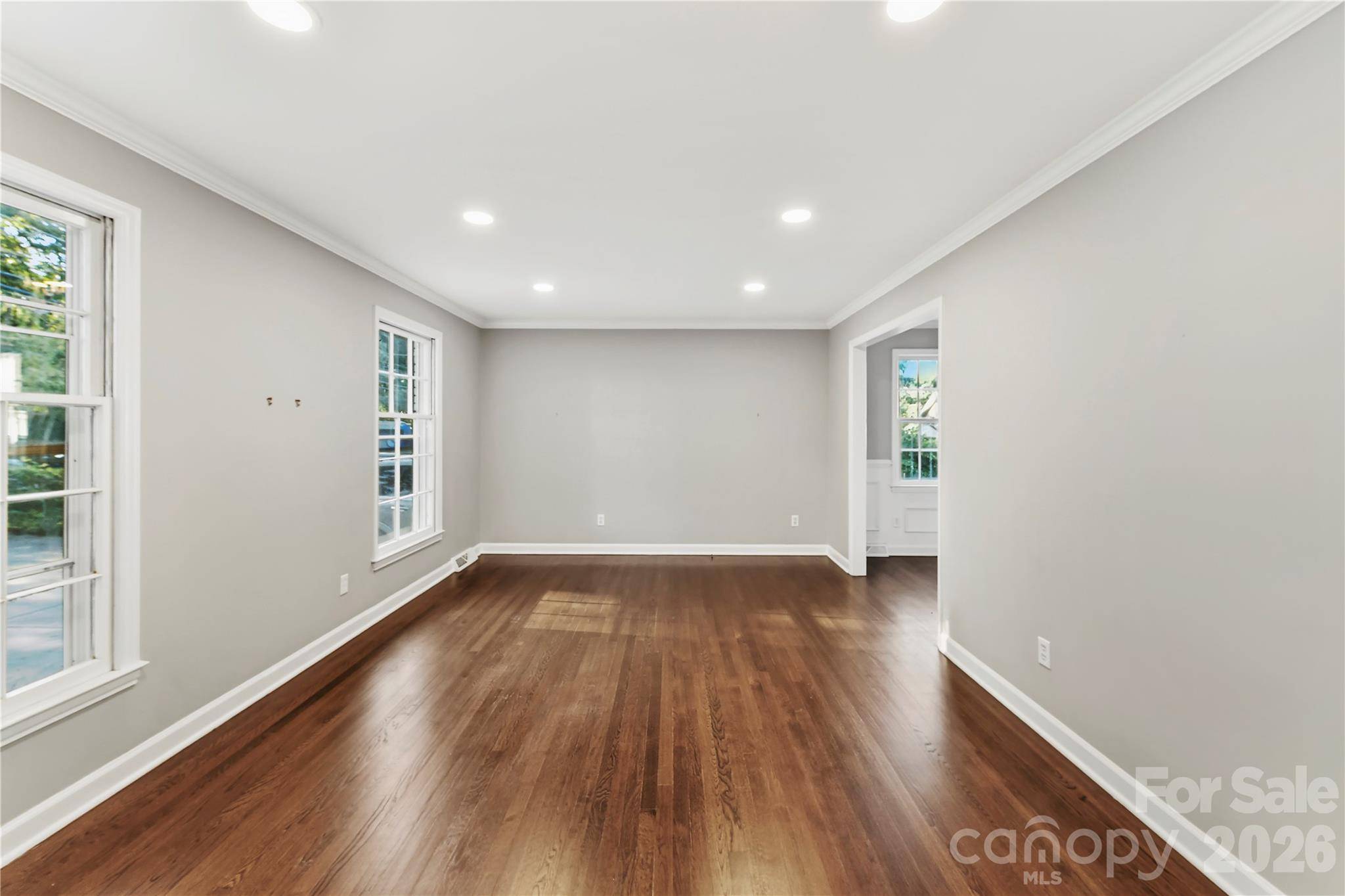 5726 Sharon RD, Charlotte, NC 28210