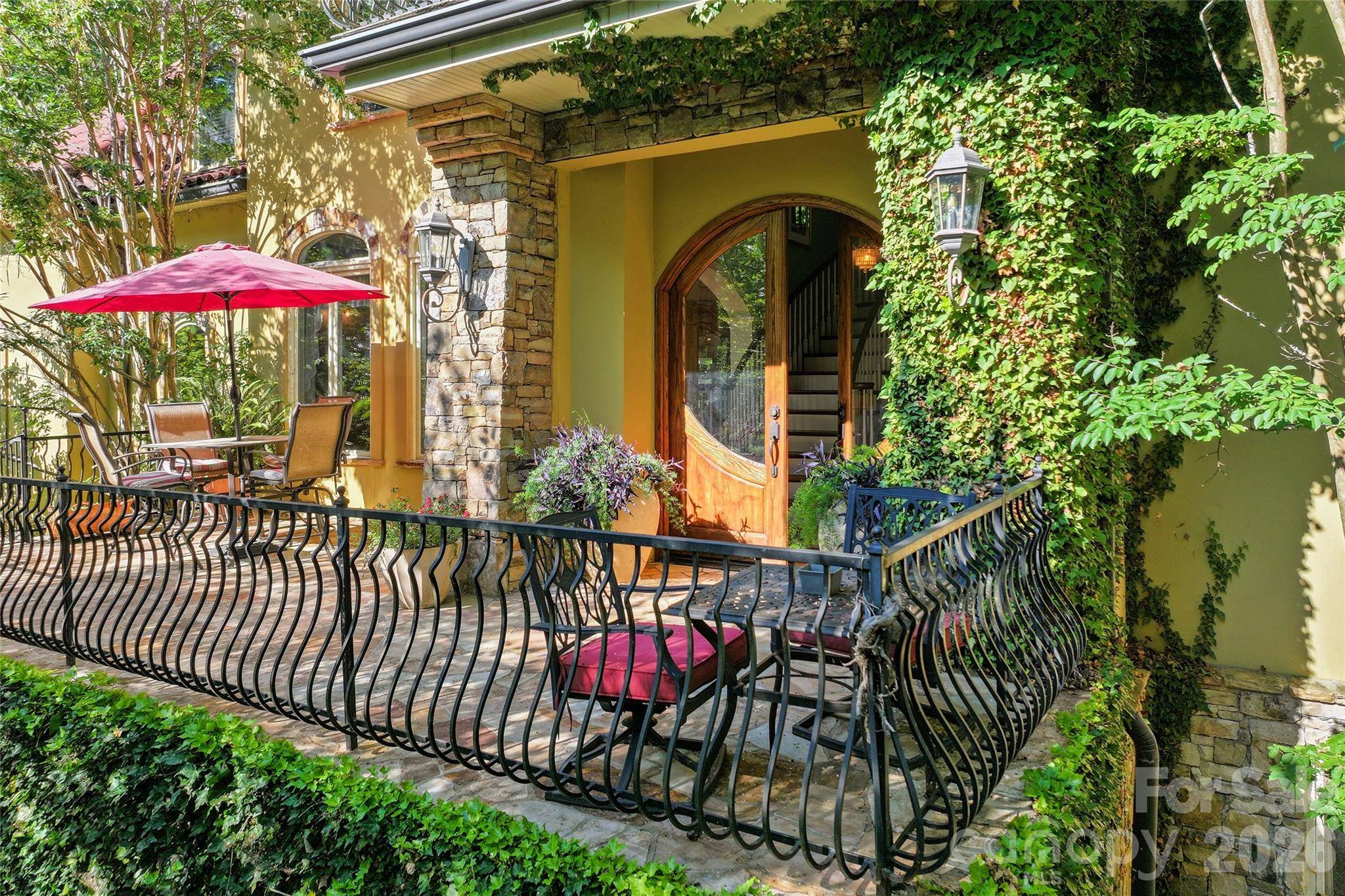 598 Old Toll RD, Asheville, NC 28804