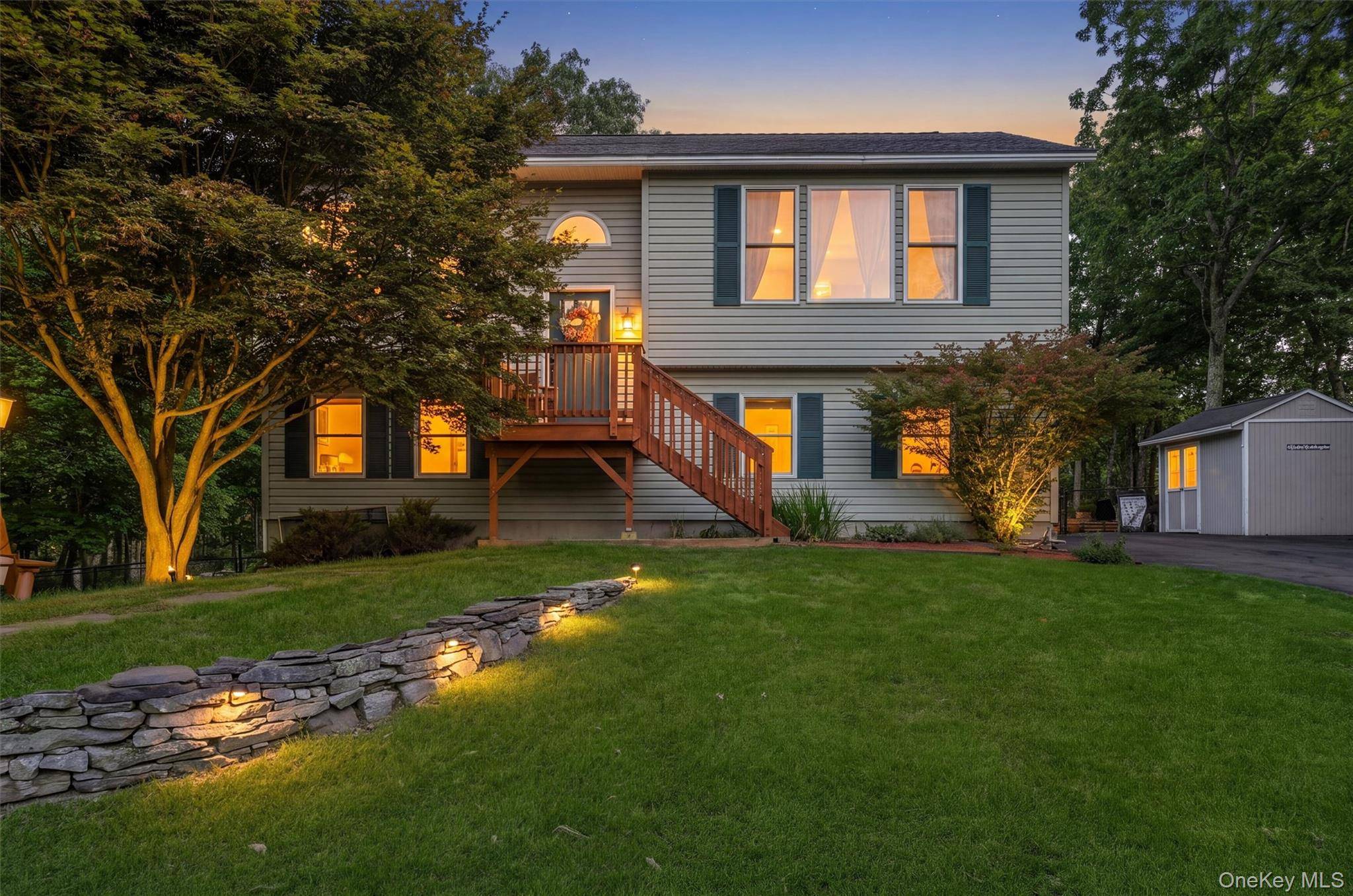 32 Nightingale TRL, Wurtsboro, NY 12790