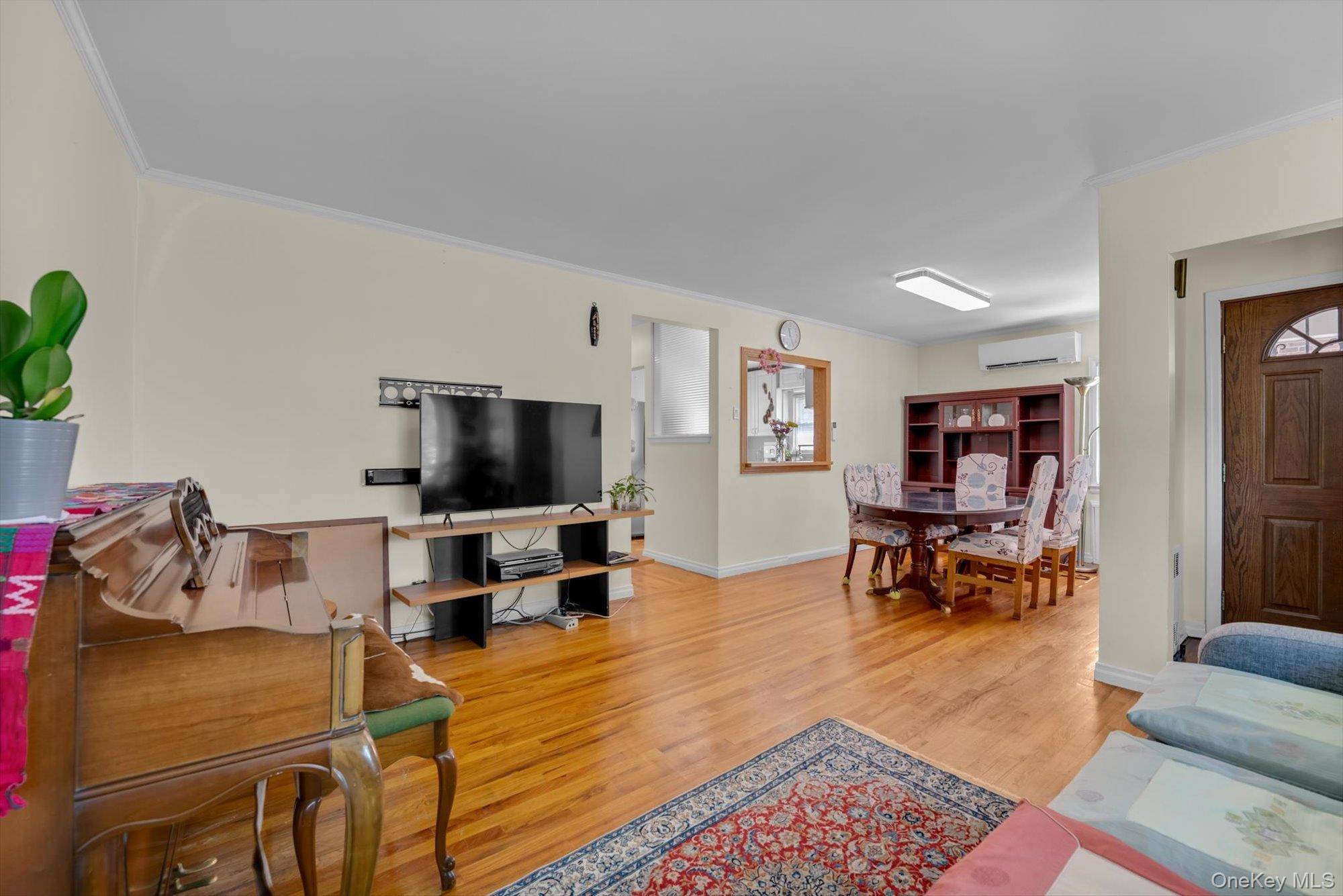 56-21 E Hampton BLVD, Bayside, NY 11364
