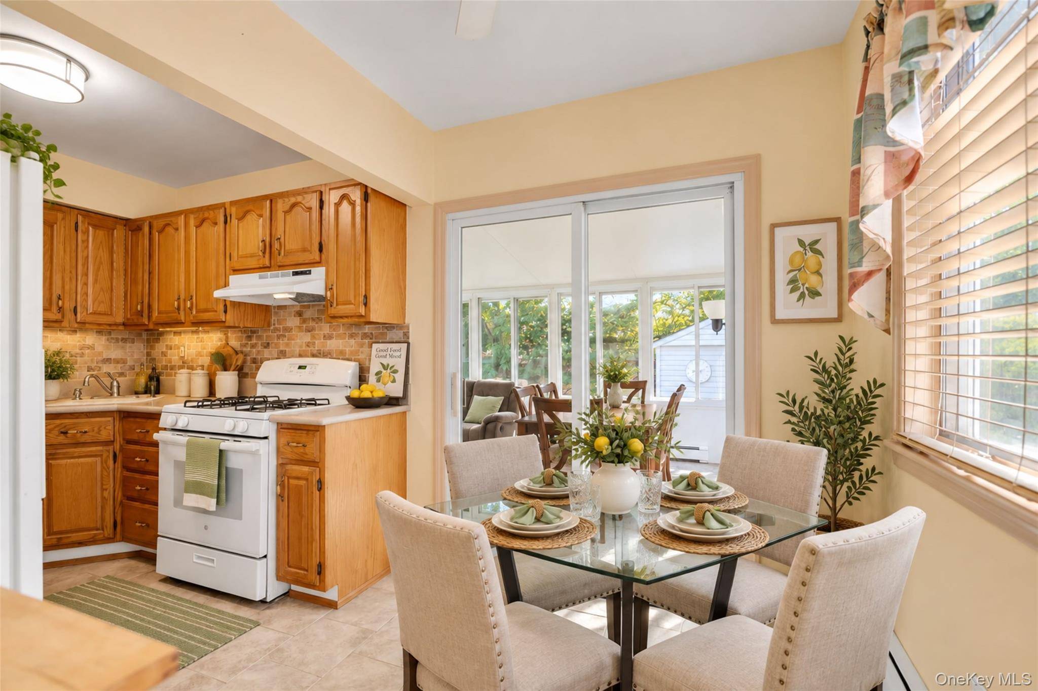 54 Sullivan RD, Farmingdale, NY 11735